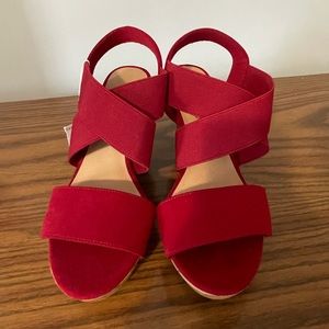 American Eagle Red Wedges